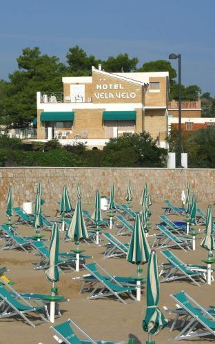 Hotel Vela Velo Club Vieste Bagian luar foto